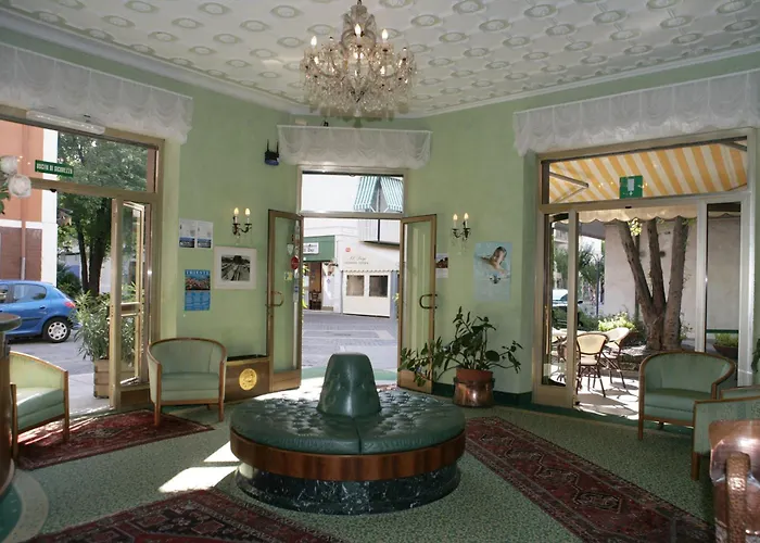 Hotel Diana